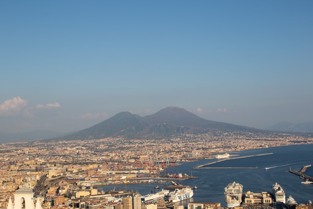Visite à Naples : les incontournables à voir absolument pour un séjour inoubliable